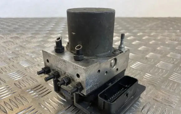Audi A4 S4 B7 8E 8H ABS Pump 8E0910517H 8E0614517BF
