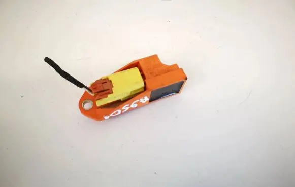 Volkswagen Touran I Airbag deployment crash/impact sensor 1t0909606 5wk43340
