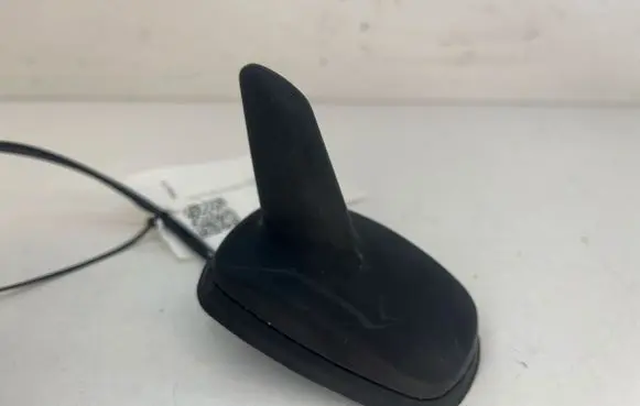 Volkswagen PASSAT B6 Radio antenna 1K0035507K