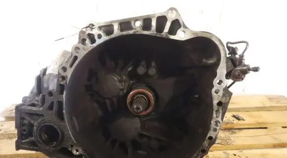 Toyota Avensis T270 Manual 6 speed gearbox 251504K
