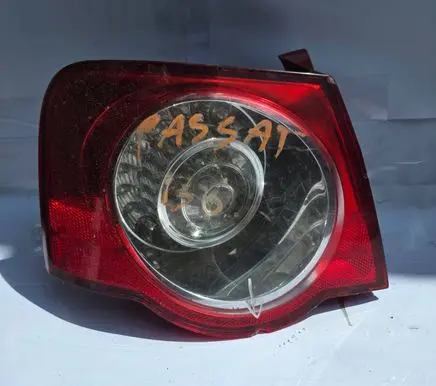 Rear/tail lights