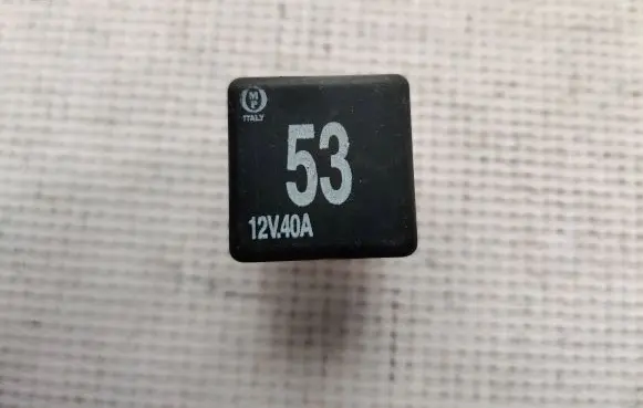 Audi A4 S4 B5 8D Other relay 141951253B
