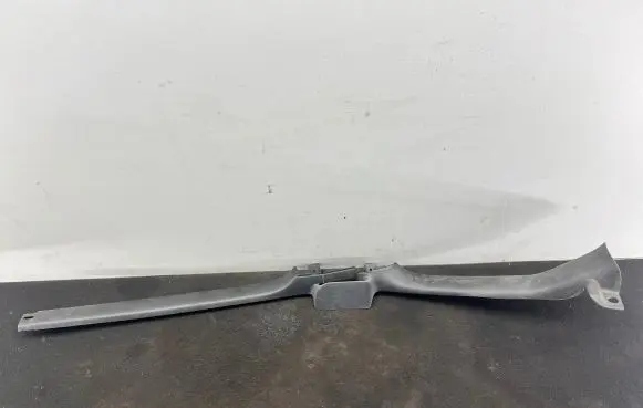 Volkswagen Golf IV Front sill trim cover 1J4853372