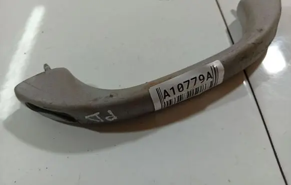 Front interior roof grab handle