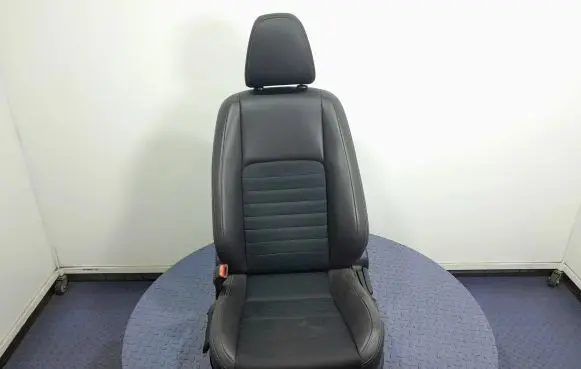 Lexus IS III XE30 Front driver seat 