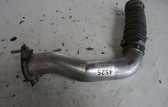 Opel Antara Air intake hose/pipe