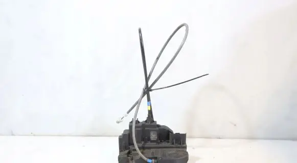 Nissan Note (E11) Rear door lock