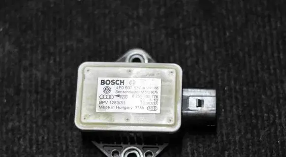 Audi A6 S6 C6 4F Acceleration sensor 4F0907637A