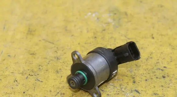 Fuel pressure sensor
