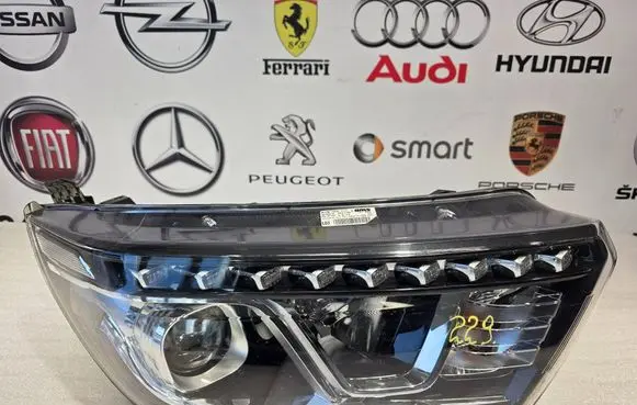 SsangYong Korando Headlight/headlamp 1011500600 8310221720