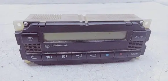 Volkswagen PASSAT B5 Climate control unit 3B1907044A