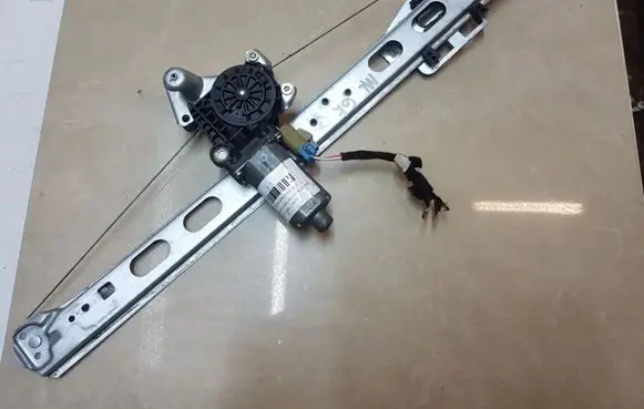 Mercedes-Benz ML W163 Rear door window regulator motor