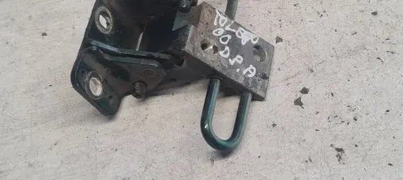 Seat Toledo II (1M) Front door lower hinge 4B0831412B