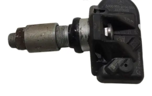 Mercedes-Benz GLA H247 Tire pressure sensor A0009054104
