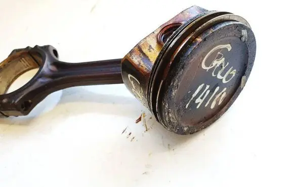 Piston with connecting rod