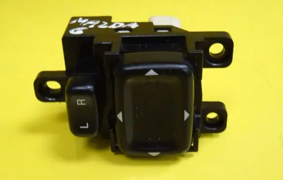 Mazda 6 Wing mirror switch 183608
