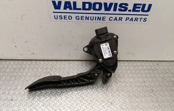 Renault Master III Accelerator throttle pedal 8200672369C 13042011 6PV00997801