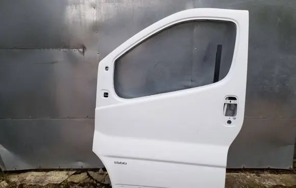 Opel Vivaro Front door