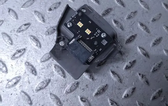 Toyota Yaris XP210 LED ballast control module 100398A03E