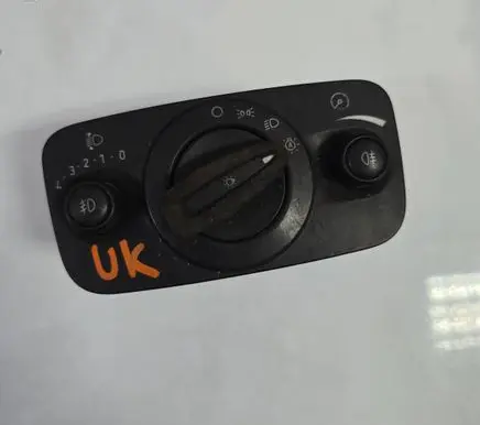 Ford Mondeo MK IV Light switch 8G9T13A024CA 10003926