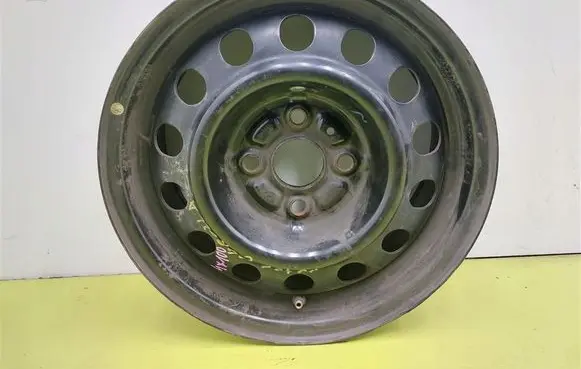 Toyota Corolla Verso E110 R15 steel rim 