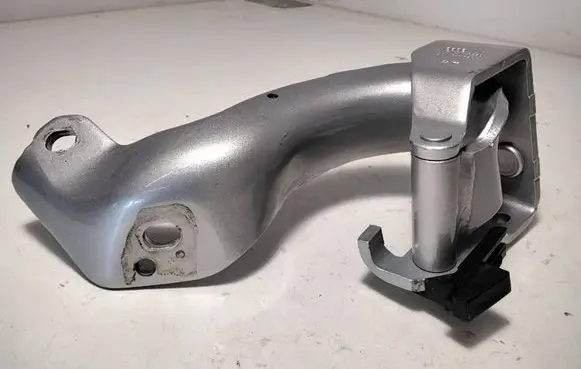 Audi A6 S6 C6 4F Tailgate/trunk/boot hinge 4F9827299D