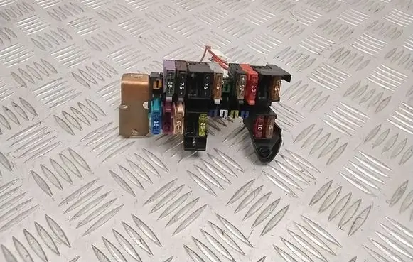Mercedes-Benz Vito Viano W639 Fuse module A6395400018