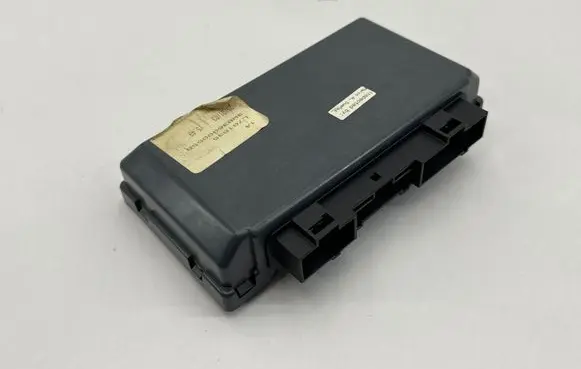 Jaguar XK8 - XKR Seat control module LJE2160AB 1W8F13C789AB 3W8360005SB