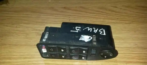 BMW 5 E39 Electric window control switch 61318368986