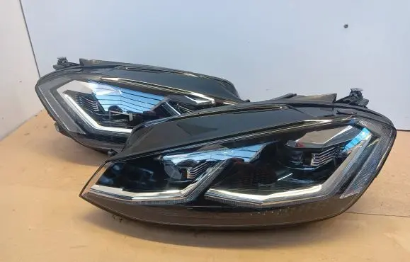 Volkswagen Golf VII Headlights/headlamps set 5G1941081