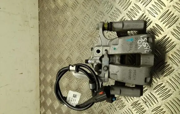 Rear brake caliper