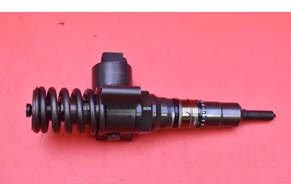 Skoda Octavia Mk2 (1Z) Fuel injector 03G130073G