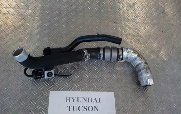 Intercooler hose/pipe