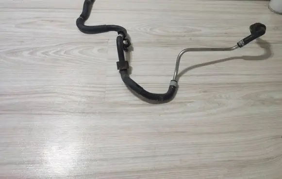 Skoda Scala Fuel return line/hose 04C133723C