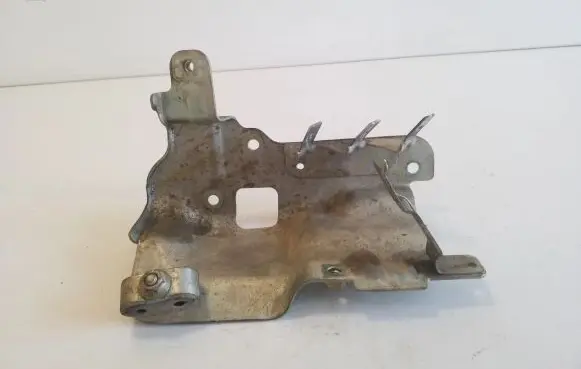 Toyota Hilux (AN120, AN130) Other engine bay part
