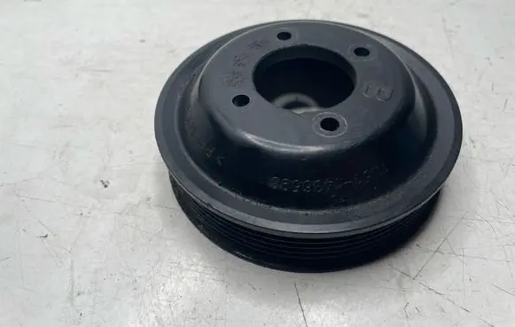 BMW 5 E39 Water pump pulley 1436590