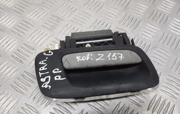 Opel Astra G Front door exterior handle/bracket 