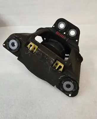 Volvo XC60 Engine mount bracket 31686885