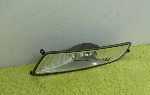 Ford S-MAX Front fog light EM2B-15A202-AA
