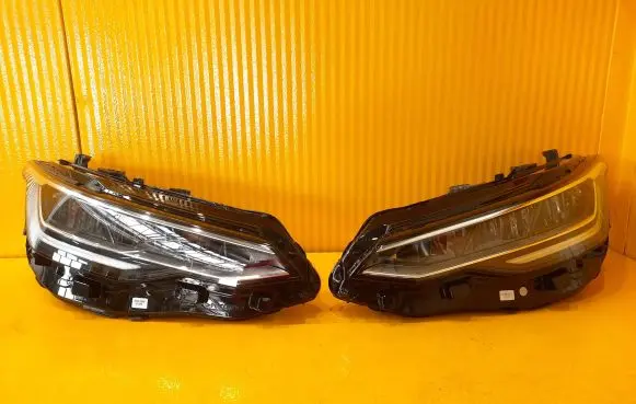 Volkswagen Golf VIII Headlight/headlamp 5H1941005A 5H1941006A