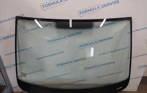 Volkswagen Touran I Front windscreen/windshield window 