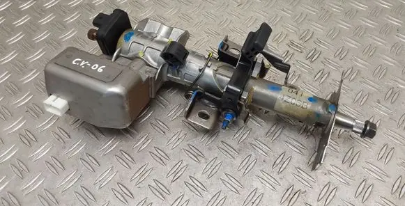 Toyota Corolla Verso E121 Steering wheel axle 8924502010