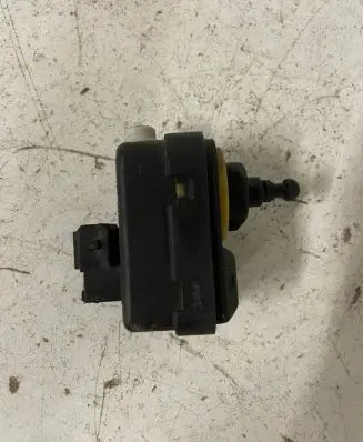 Fiat Bravo - Brava Headlight level adjustment motor V0190