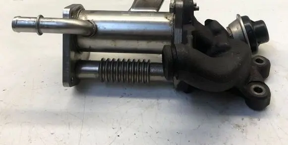 Nissan Cube Z12 EGR valve cooler 8200912059
