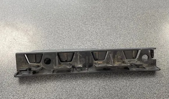 BMW 5 E60 E61 Front bumper mounting bracket 5177066227