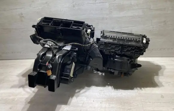 Interior heater climate box assembly