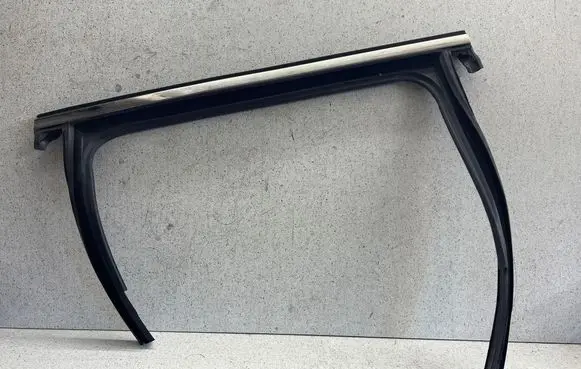 Jeep Compass Rubber seal rear door HSS50001FFCA