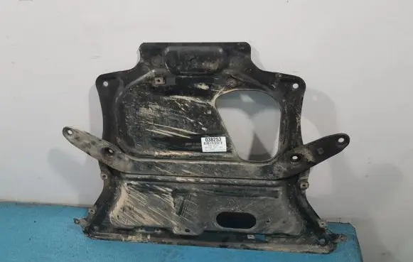 BMW Z4 E89 Front underbody cover/under tray 6860952