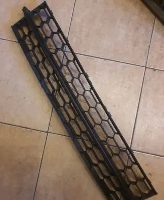Front bumper lower grill
