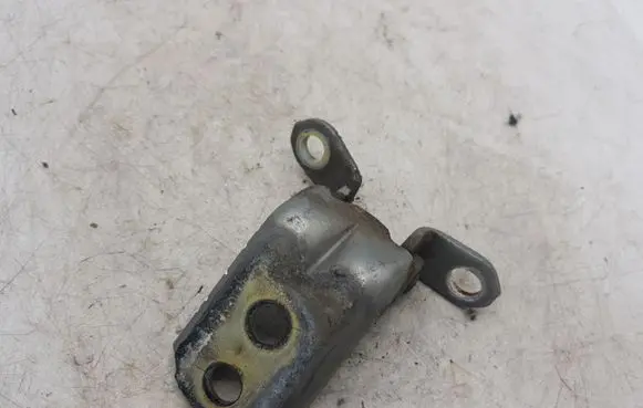 Nissan X-Trail T30 Front door upper hinge NOCODE